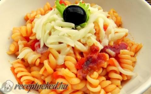 Paradicsomos Fusilli sonkával