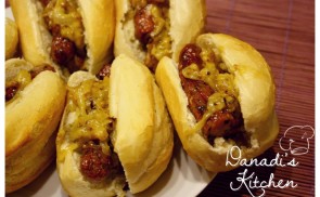 Juharszirupos hot dog dijoni mustáros hagymával