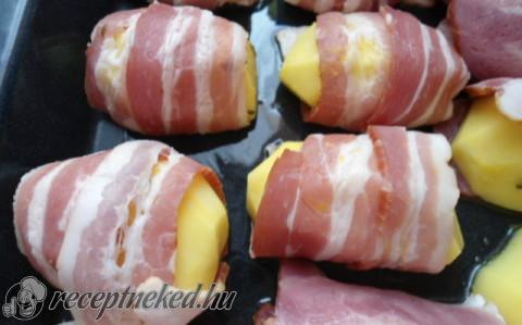 Baconbe tekert burgonya fűszeresen