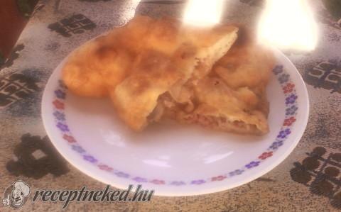 Töltött lángos
