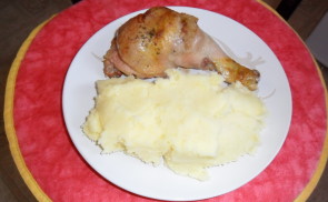 Savanyú káposztával töltött csirkecomb