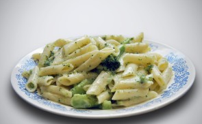 Sajtos – brokkolis penne