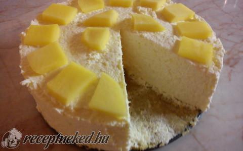 Krémsajtos mangó torta