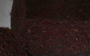 Céklás-csokis brownie