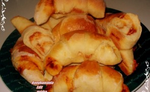 Pizzás kifli