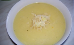 Burgonyás káposztaleves