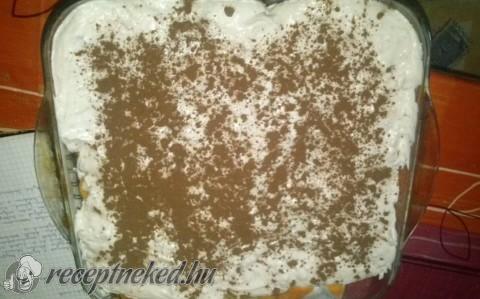 Tejszínes tiramisu