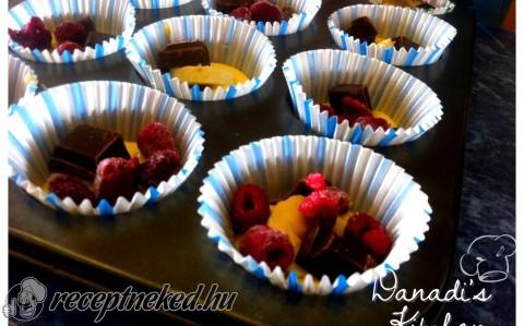 Málnás-csokis-banános muffin