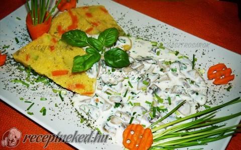 Zöldséges polenta, tejszínes gombamártással