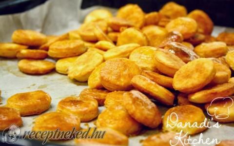Parmezános pogácsa