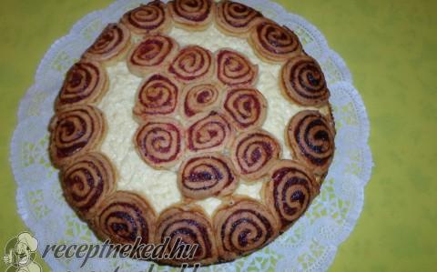 Túrós linzertorta
