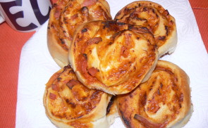 Pizzás tekercs
