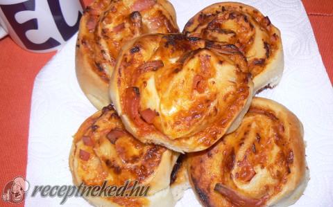Pizzás tekercs