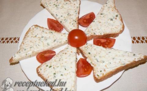 Snidlinges sajtos szezámmagos pirítós