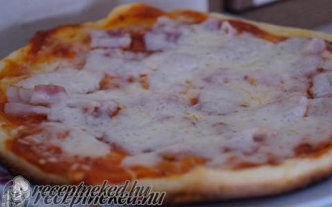 Serpenyős pizza