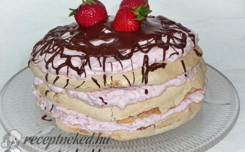 Habcsóktorta mascarponés eperkrémmel