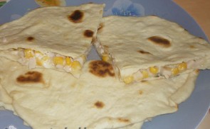 Quesadillas mexikói pizza