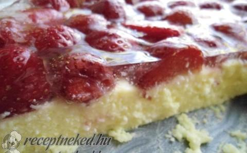 Túrókrém torta, eperrel