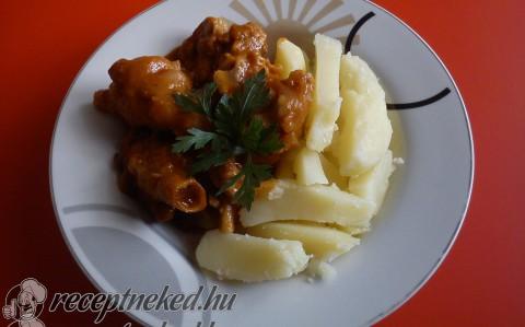 Oregánós csülökös körömpörkölt