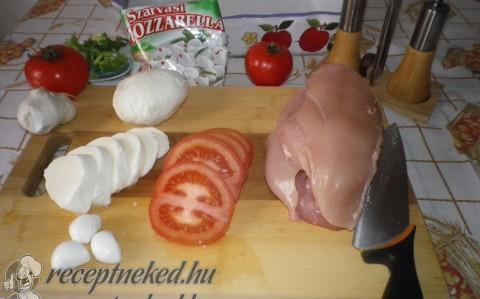 Mozzarellás csirkemell
