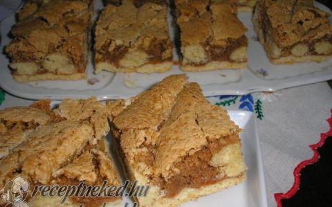 Diós süllyesztett pite