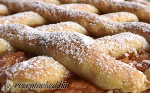 Rácsos almás pite