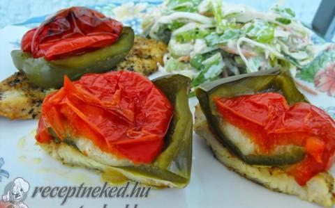 Mozzarellagyöngy paprikakagylóban csirkemellágyon