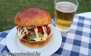 Hamburger házilag