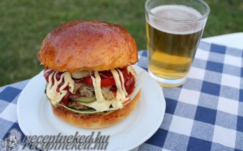 Hamburger házilag