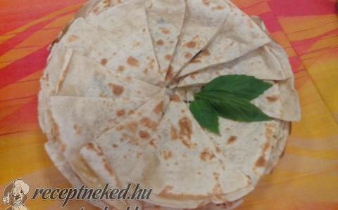 Bazsalikomos tortilla (gyors)