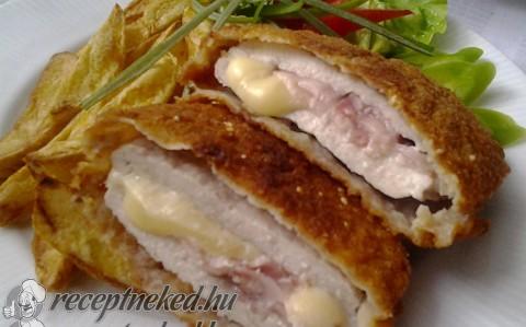 Sajttal baconnel töltött karajszeletek