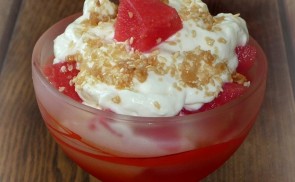 Görögdinnyés-mascarponés pohárkrém