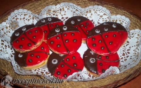 Méhecske linzer