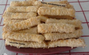 Sajtos, szezámmagos rúd