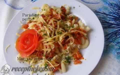 Könnyű paradicsomos tészta
