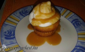 Francia krémes cupcake (mini torta)