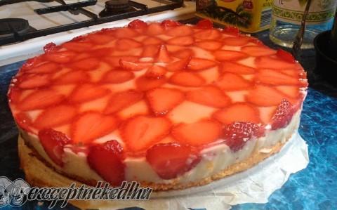 Gyümölcs torta