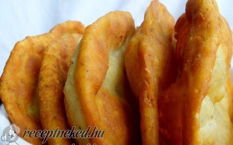Sütőporos lángos 15 perc alatt