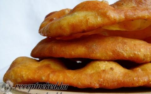 Sütőporos lángos 15 perc alatt
