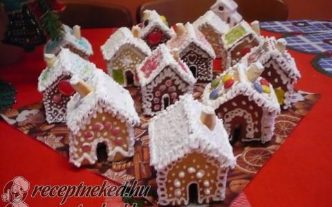 Mézes kalács házikók,adventi koszorú,ajtódísz