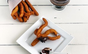 Churros tejszínes csokoládéval