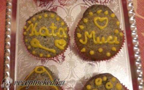Mákos muffin