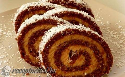 Keksztekercs rumos-kókuszos krémmel