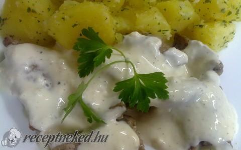 Fokhagymás-krémsajtos szűzpecsenye
