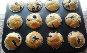 Áfonyás csokis muffin