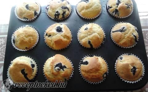Áfonyás csokis muffin
