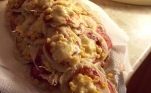 Élesztő nélküli, sütőporos pizza