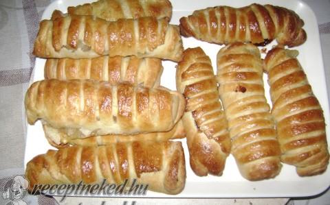Almás kifli
