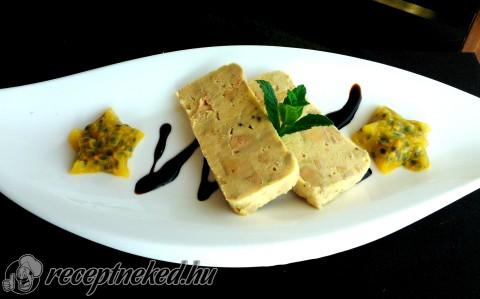 Kacsamáj terrine maracujazselével