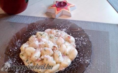 Vargányás- sonkás gnocchi